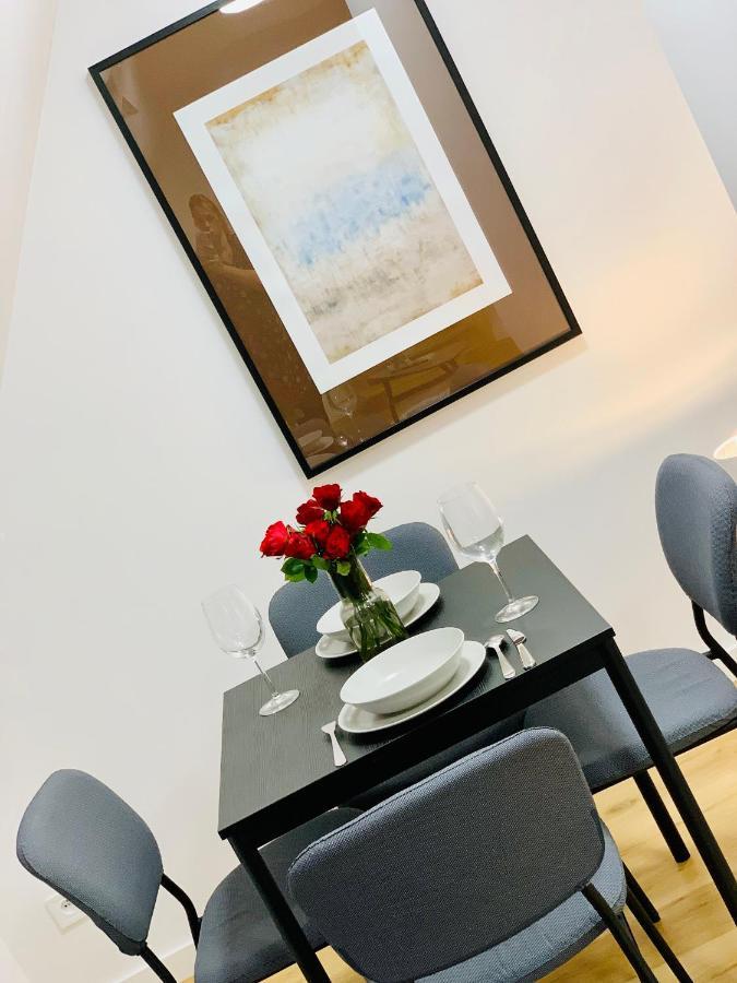 Hotel, Apartament Pod Zlotym Lwem W Samym Centrum Miasta Z Darmowym Parkingiem VII クウォツコ エクステリア 写真