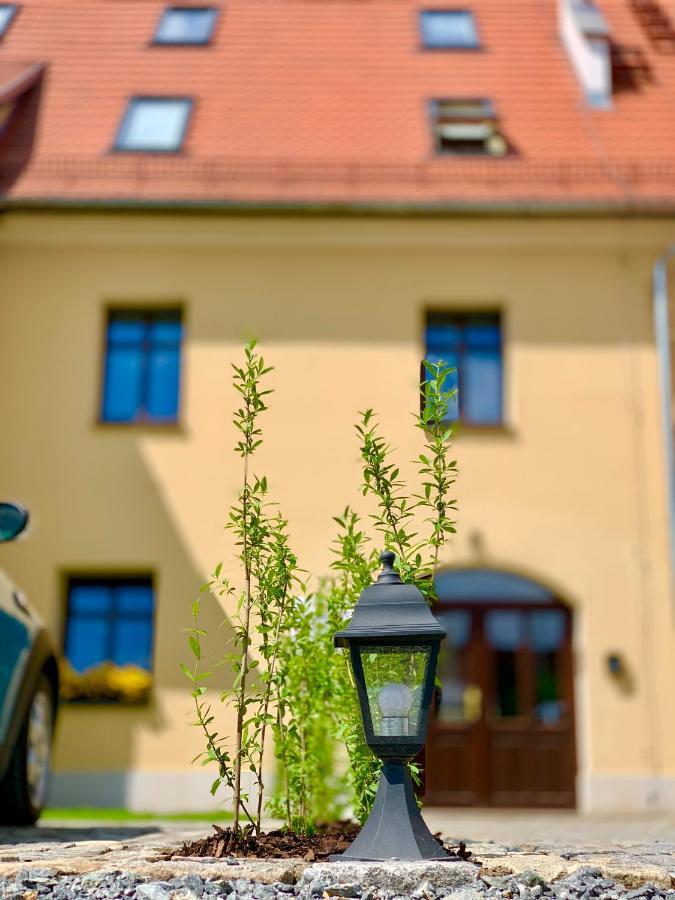 Hotel, Apartament Pod Zlotym Lwem W Samym Centrum Miasta Z Darmowym Parkingiem VII クウォツコ エクステリア 写真
